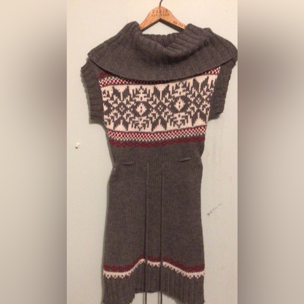 ⬇️Women’s Sleeveless Knit Sweater